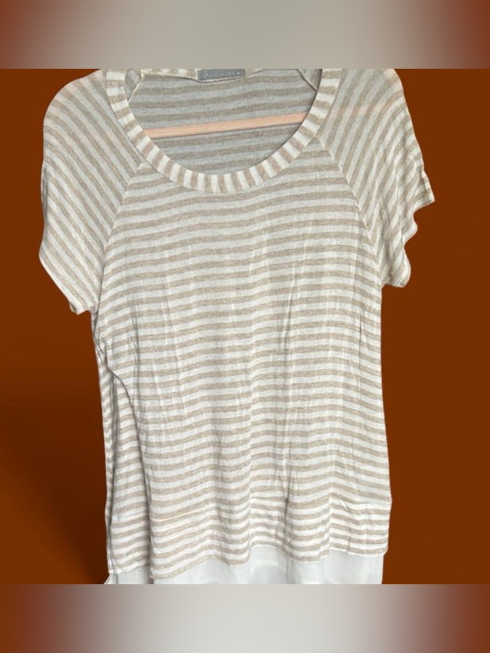 Striped Short-Sleeve Scoop Neck Tee in Beige and White